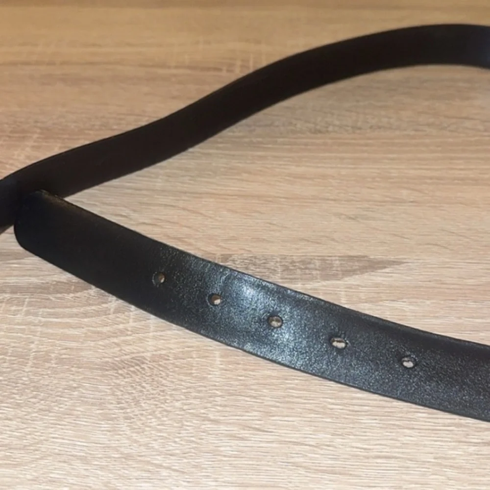 YSL Yves Saint Laurent Brass Buckle Vintage Black Leather‎ Belt 41”